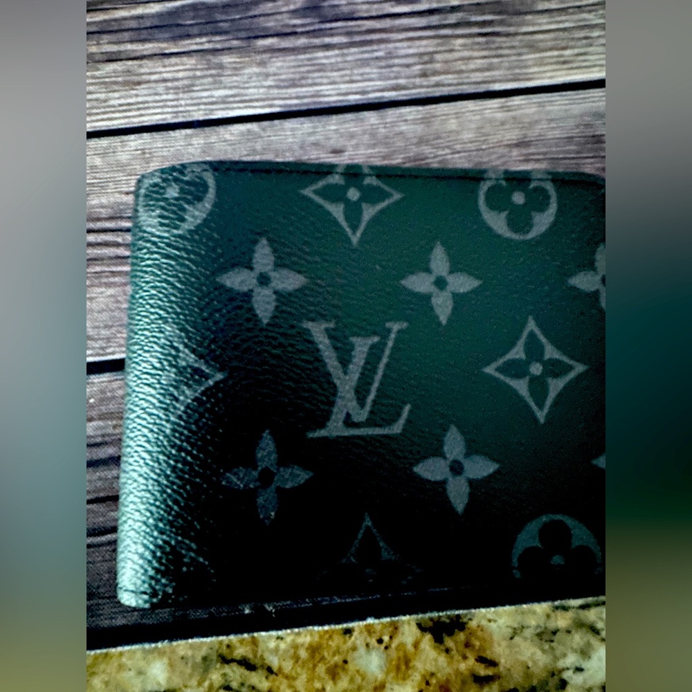 Black Louis Vuitton Wallet